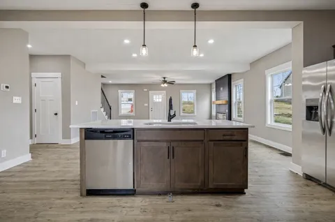 $427,400 | 339 Cardinal Creek Drive, Clarksville, TN 37042