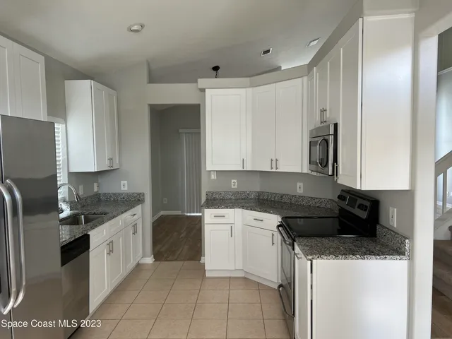 $2,600 | 1212 Foxridge Place, Melbourne, FL 32940