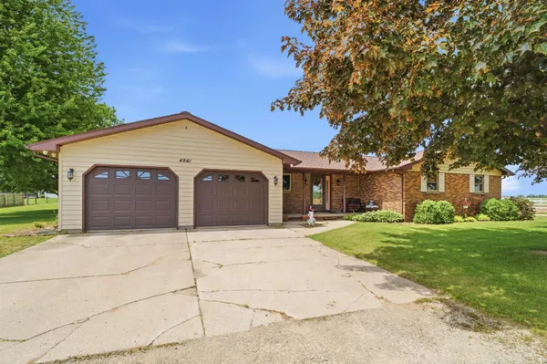 $1,400,000 | 4941 North Overland Road, Oneida, WI 54155