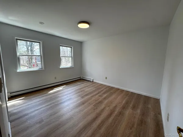 $4,400 | 2581 Roanoke Avenue, Riverhead, NY 11901