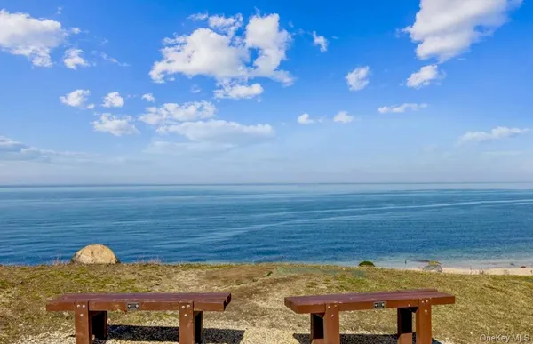 $4,400 | 2581 Roanoke Avenue, Riverhead, NY 11901