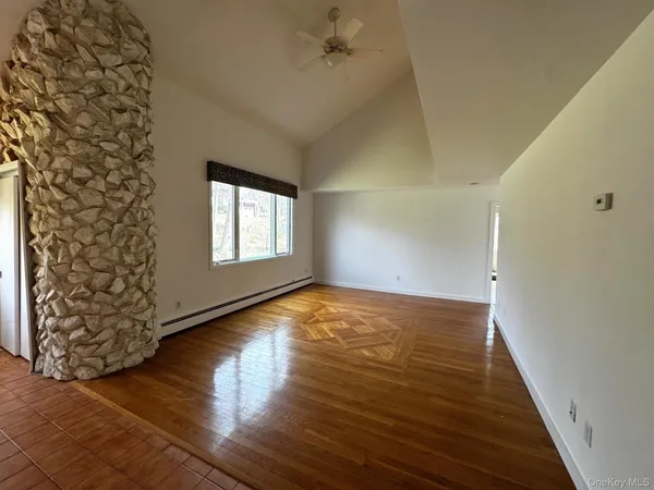 $4,400 | 2581 Roanoke Avenue, Riverhead, NY 11901