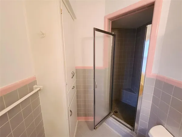 $2,100 | 1830 Viewcrest Drive, Dallas, TX 75228