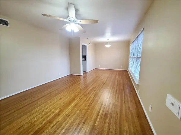 $2,100 | 1830 Viewcrest Drive, Dallas, TX 75228