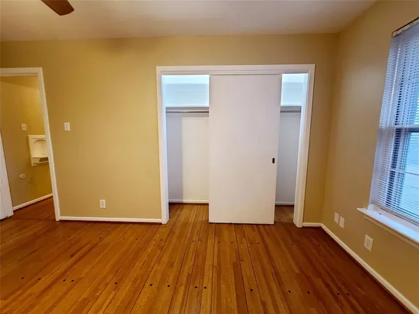 $2,100 | 1830 Viewcrest Drive, Dallas, TX 75228