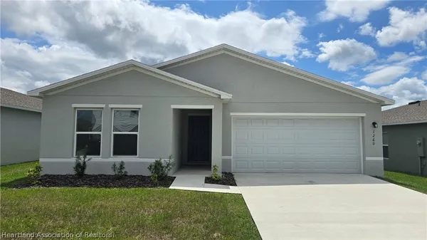 $1,700 | 1260 Stone Ridge Circle, Sebring, FL 33870