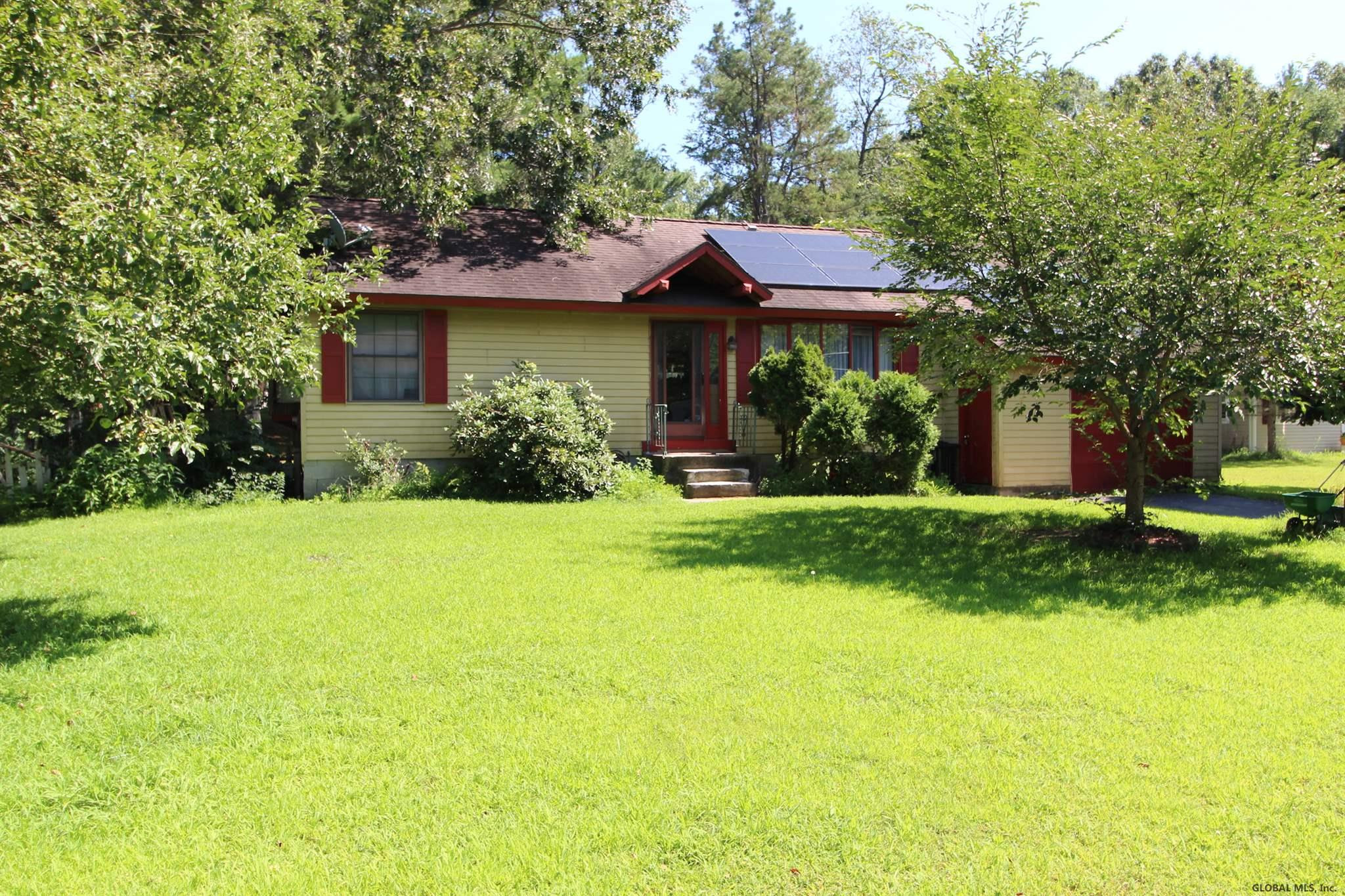29 Jones Road Saratoga Springs, NY 12866 - Photo 1 of 28 Photo 1