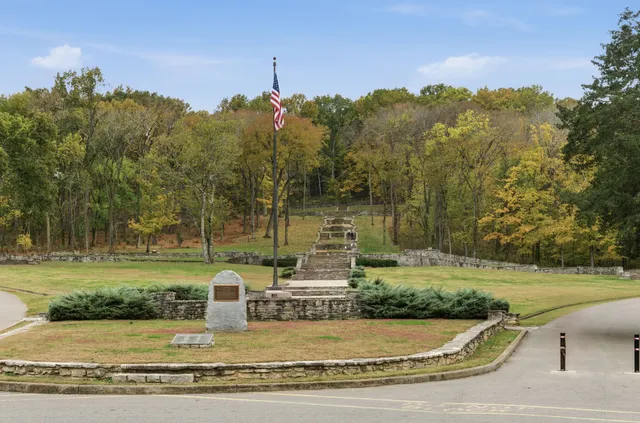 $1,900 | 810 Bellevue Road, Unit 213, Nashville, TN 37221