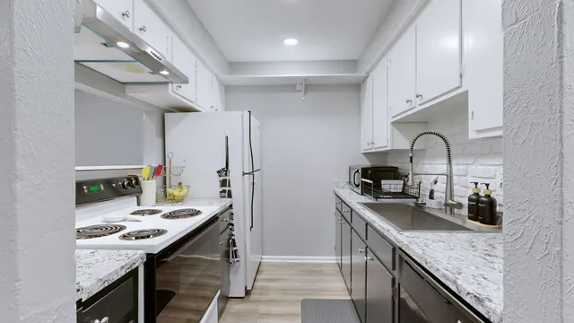 $1,900 | 810 Bellevue Road, Unit 213, Nashville, TN 37221