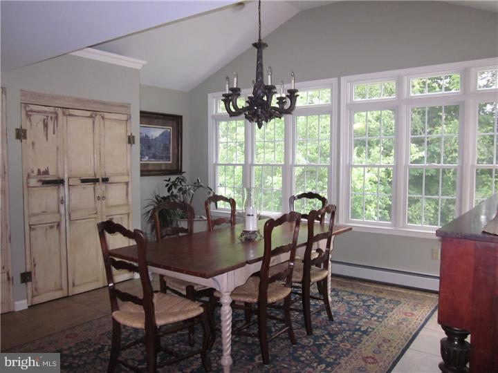977 Jefferis Bridge Road West Chester, PA 19382 - Photo 7 of 25 Breakfast Room