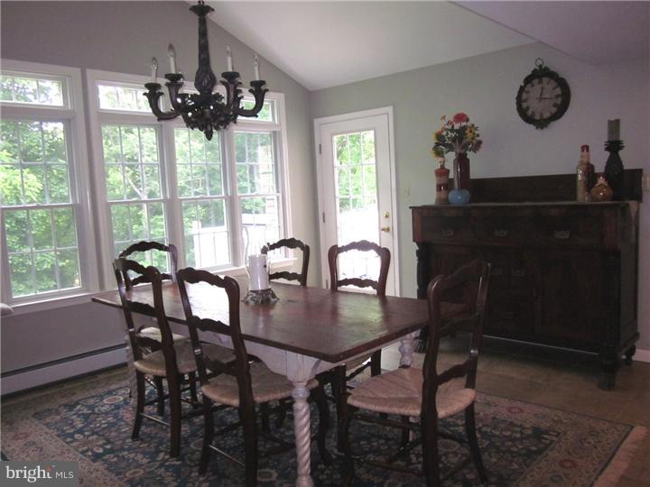 977 Jefferis Bridge Road West Chester, PA 19382 - Photo 8 of 25 Breakfast Room