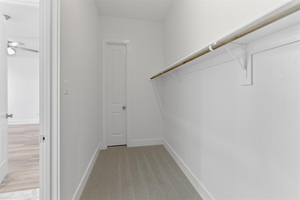 906 Perrin Lane Van Alstyne, TX 75495 - Photo 23 of 30 a view of room