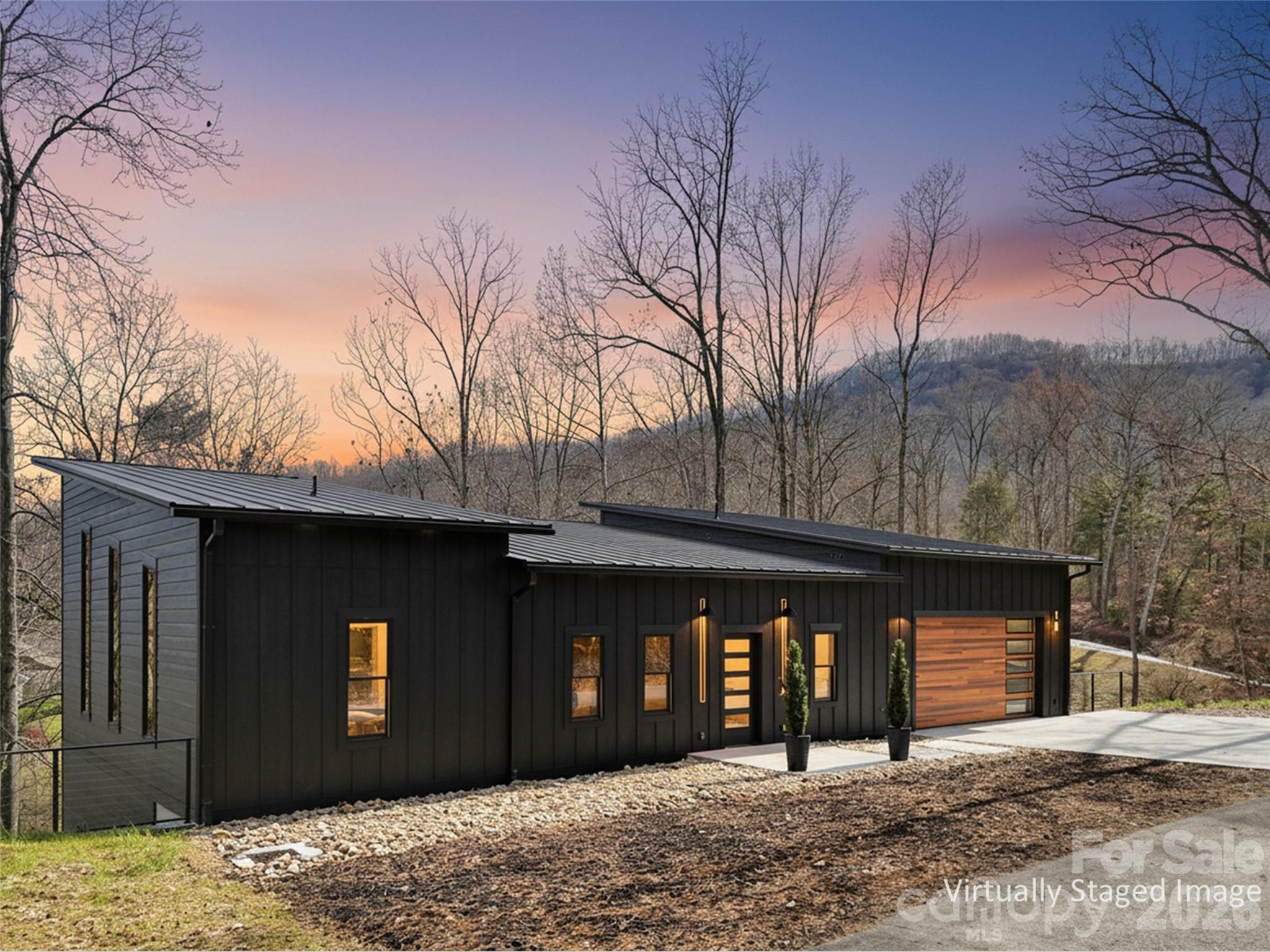 130 Midway Crossing Drive Clyde, NC 28721 - Photo 3 of 48