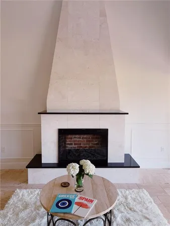 $2,700 | 640 Augusta Boulevard, Unit 3, Naples, FL 34113