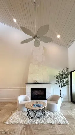 $2,700 | 640 Augusta Boulevard, Unit 3, Naples, FL 34113