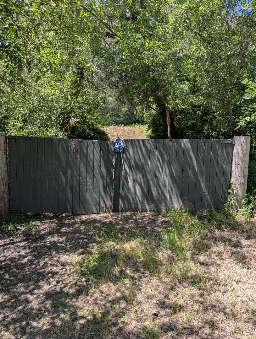 4576 Paul Sweet Road Santa Cruz, CA 95065 - Photo 4 of 29 a backyard of a house