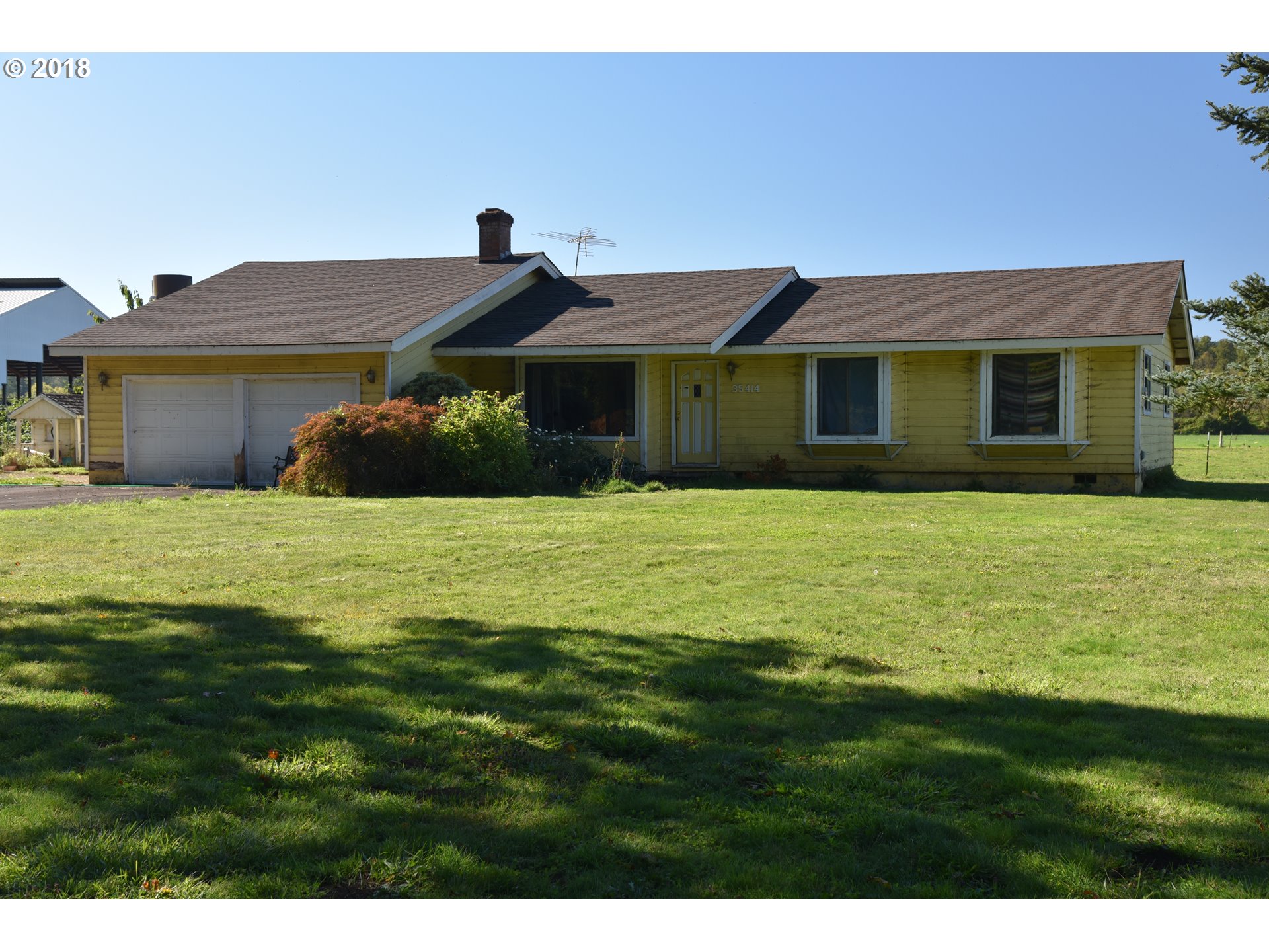 35408 East Lacomb Road Lebanon, OR 97355 - Photo 2 of 26
