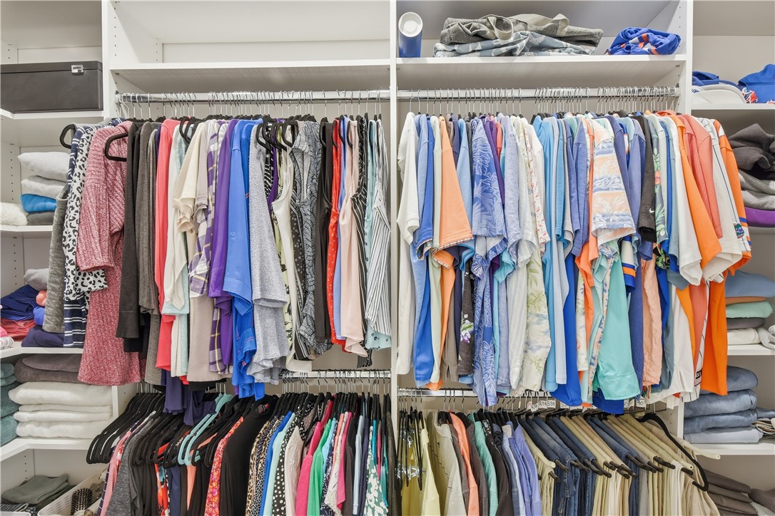 18 Edenham Court Brunswick, GA 31523 - Photo 15 of 32 custom closet!!! Wow how nice is this?