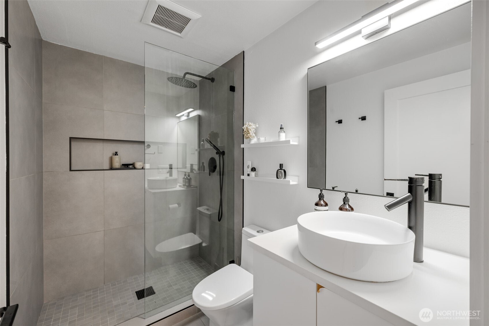 327 213th Place Southwest Bothell, WA 98021 - Photo 18 of 34