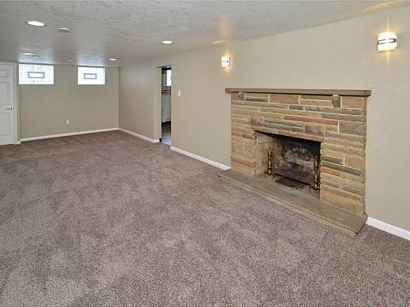 329 Center New Texas Road Plum, PA 15239 - Photo 17 of 24 Family Room.