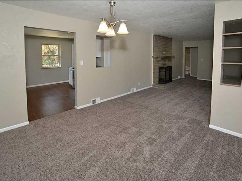 329 Center New Texas Road Plum, PA 15239 - Photo 8 of 24 Dining Room.
