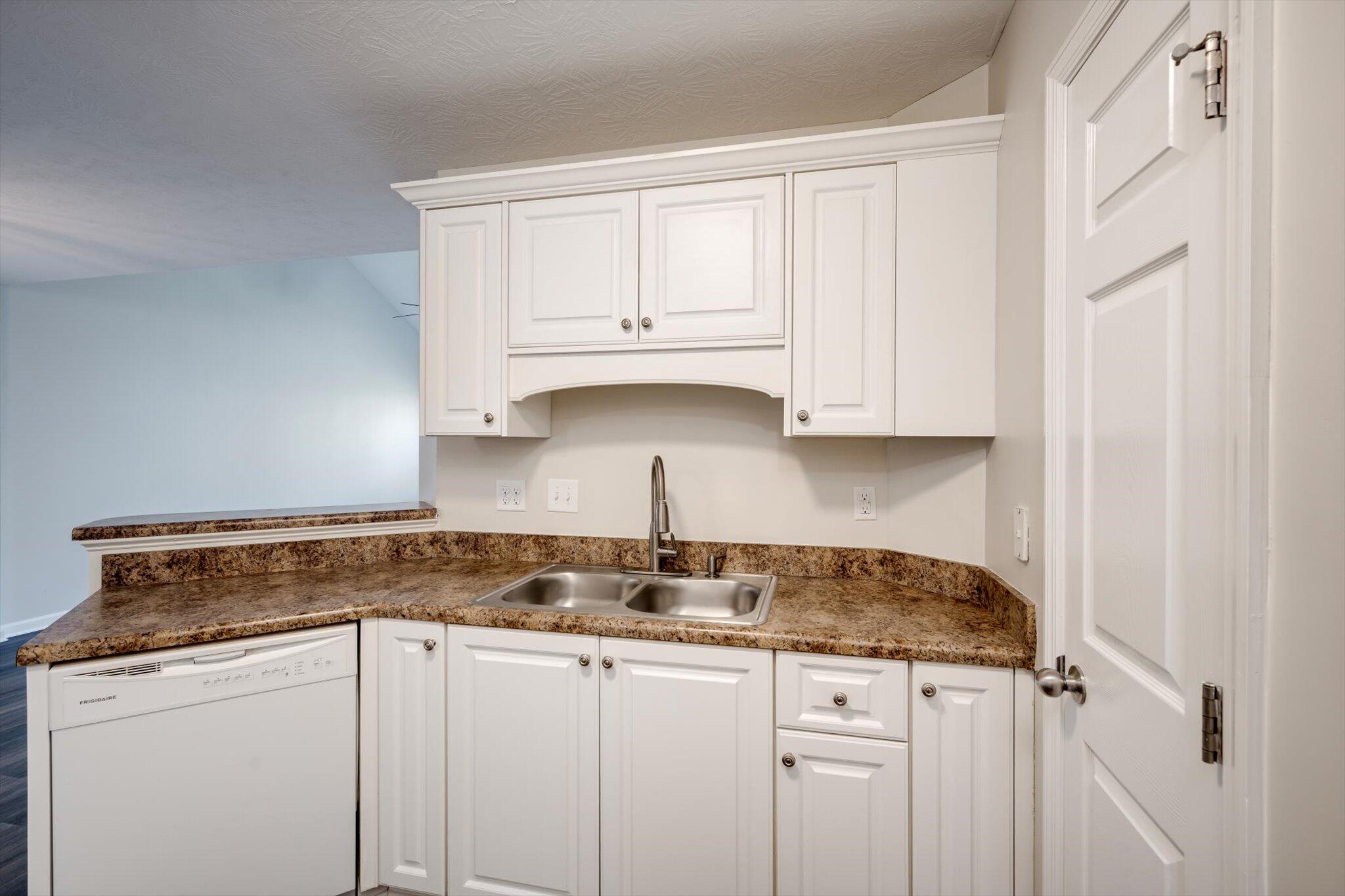 2212 Jasmine Way Grovetown, GA 30813 - Photo 10 of 18 10-010-