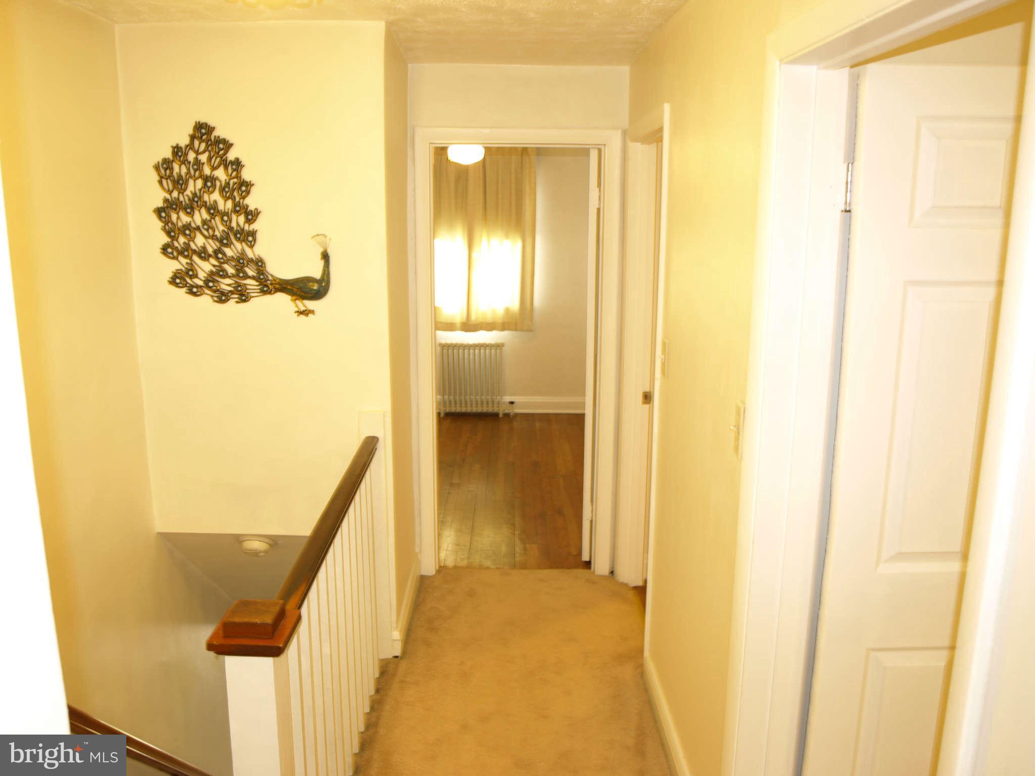 302 Arden Road West Baltimore, MD 21225 - Photo 17 of 30 Upper Level Hallway