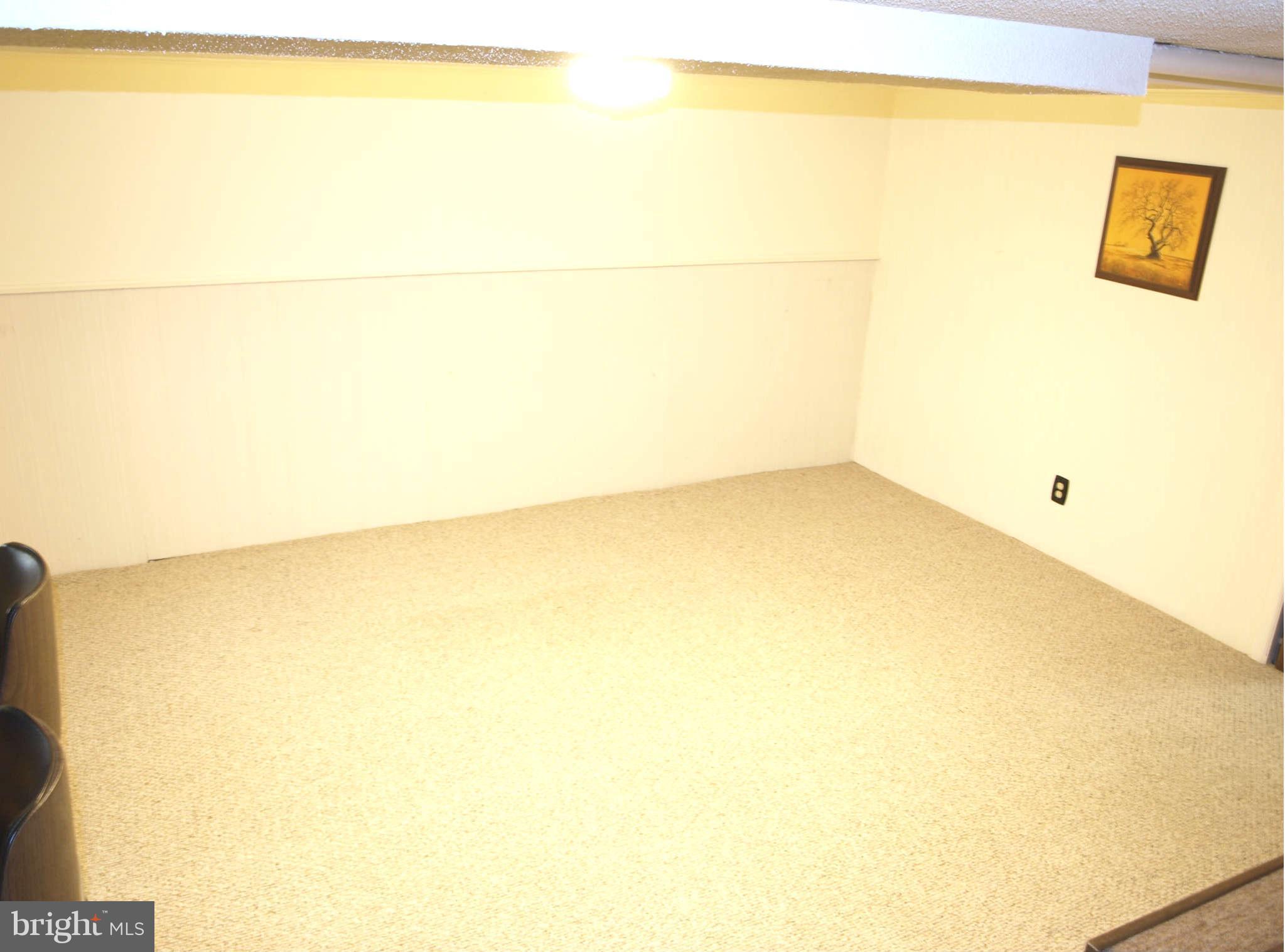 302 Arden Road West Baltimore, MD 21225 - Photo 5 of 30 Family Room