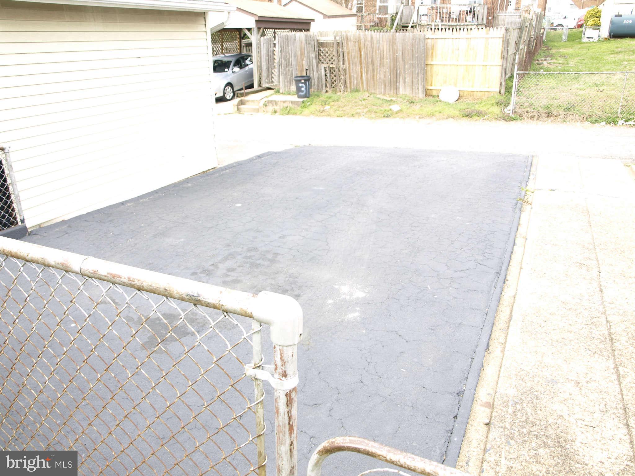 302 Arden Road West Baltimore, MD 21225 - Photo 7 of 30 Parking Pad