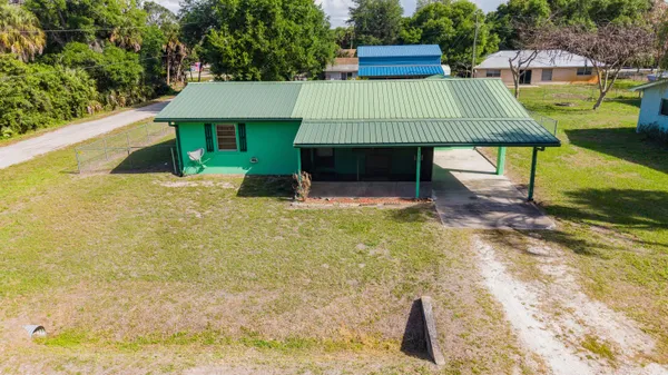 $275,000 | 1120 Southwest 8th Court, Okeechobee, FL 34974