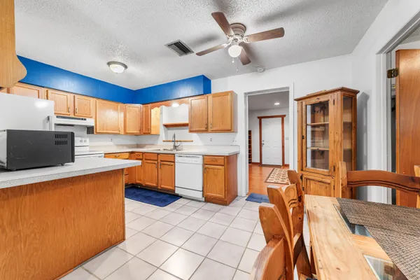 $275,000 | 1120 Southwest 8th Court, Okeechobee, FL 34974