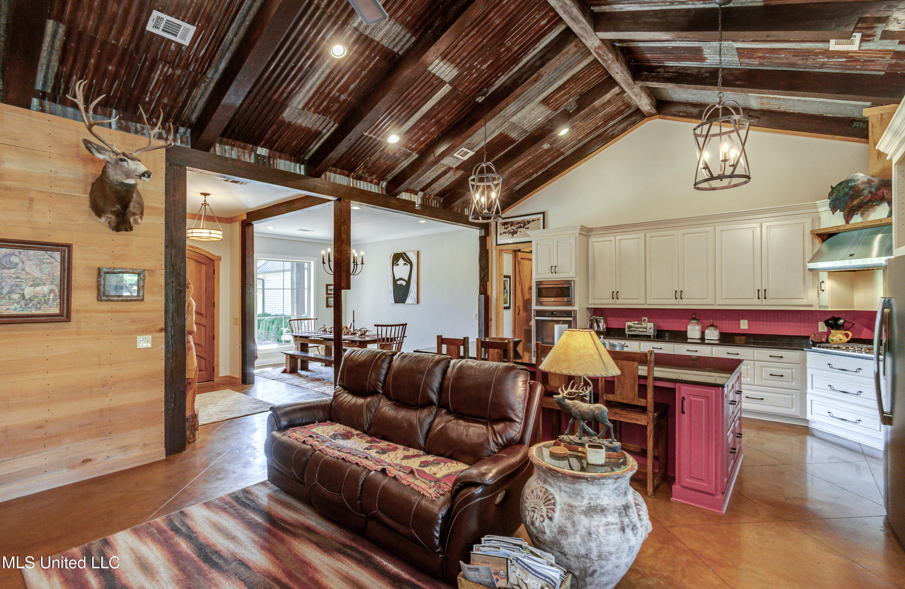 5178 Good Hope Road Edwards, MS 39066 - Photo 18 of 72 Living Space 2