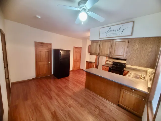 $1,800 | 2159 South 11th Street, Milwaukee, WI 53215