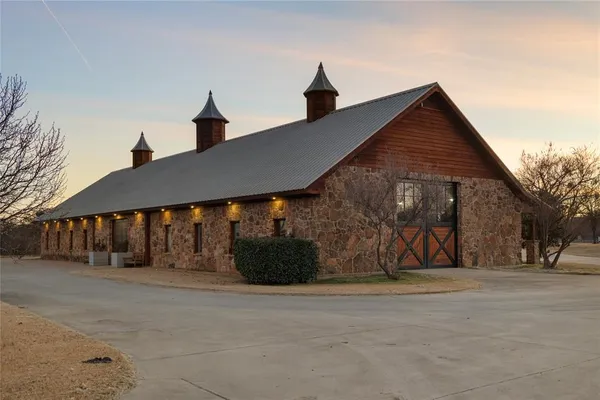 a view of house with a outdoor space