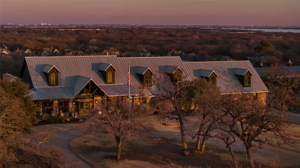 $15,000,000 | 121 Harbor Lane, Hickory Creek, TX 75065