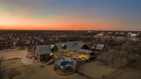 a view of a terrace with sitting area