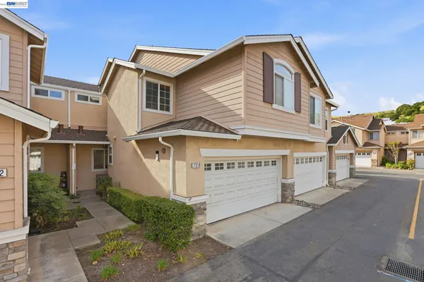 $884,500 | 7318 Bower Lane, Dublin, CA 94568