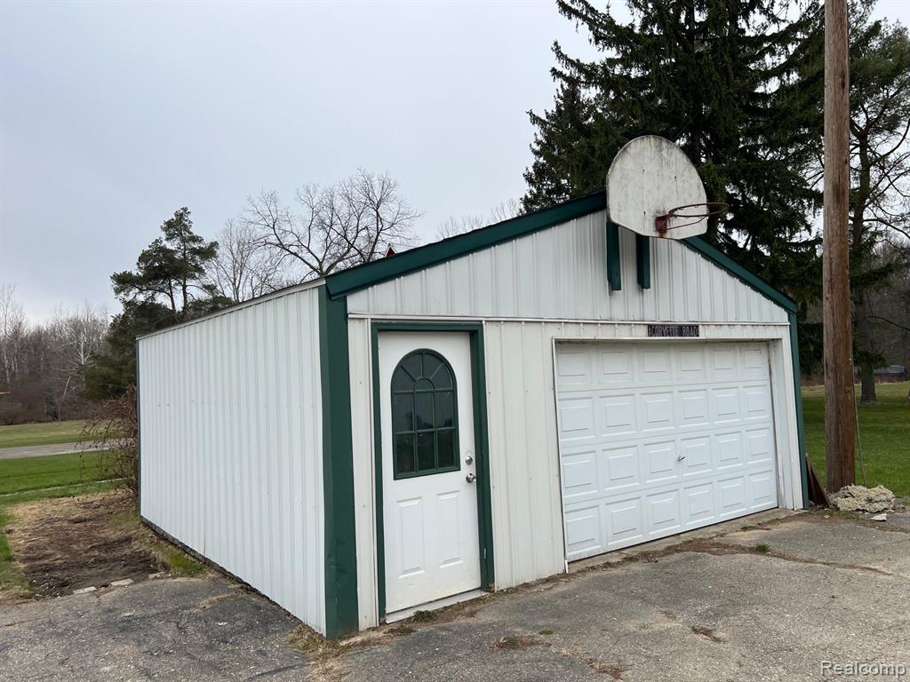 5231 Lonsberry Road Columbiaville, MI 48421 - Photo 5 of 53