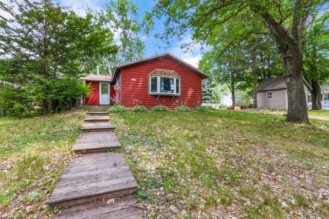 W7530 Shorewood Terrace, Delavan, WI 53115