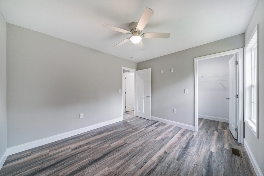 228 Deerfield Road Crossville, TN 38555 - Photo 11 of 24 Gallery Image 11