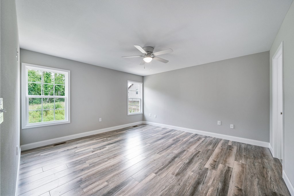 228 Deerfield Road Crossville, TN 38555 - Photo 18 of 24 Gallery Image 18