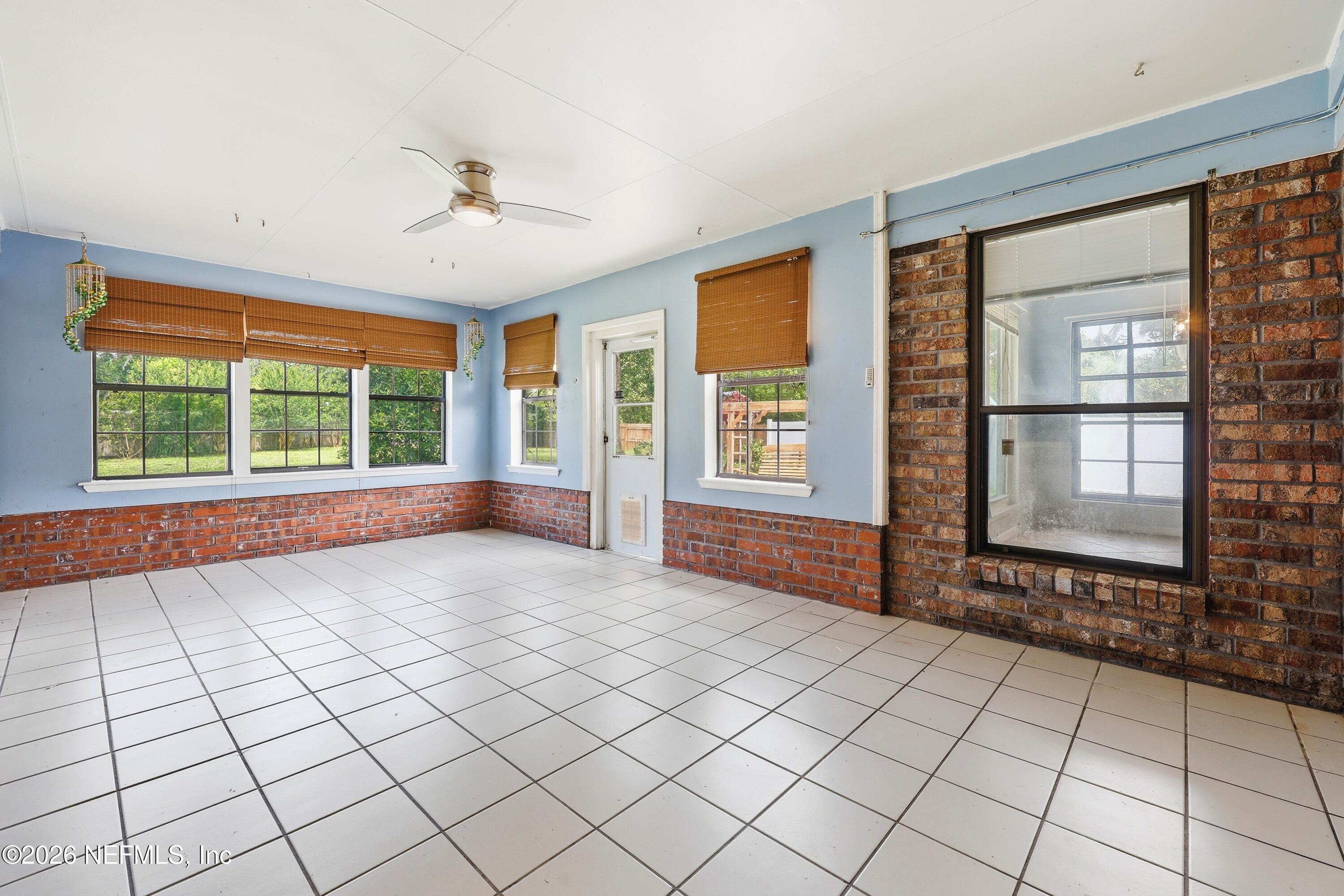 346 Foxridge Road Orange Park, FL 32065 - Photo 5 of 32 Enjoy the Florida room