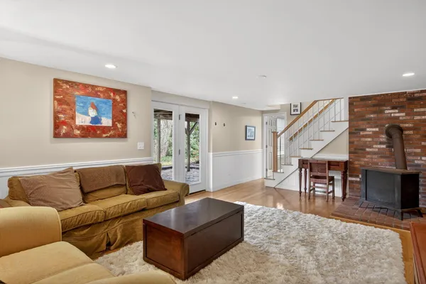 $2,075,000 | 17 Cranberry Lane, Falmouth, MA 02536