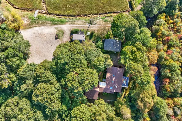 $2,075,000 | 17 Cranberry Lane, Falmouth, MA 02536
