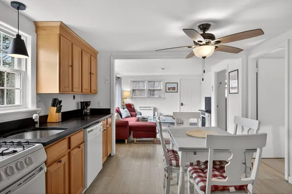 $2,075,000 | 17 Cranberry Lane, Falmouth, MA 02536