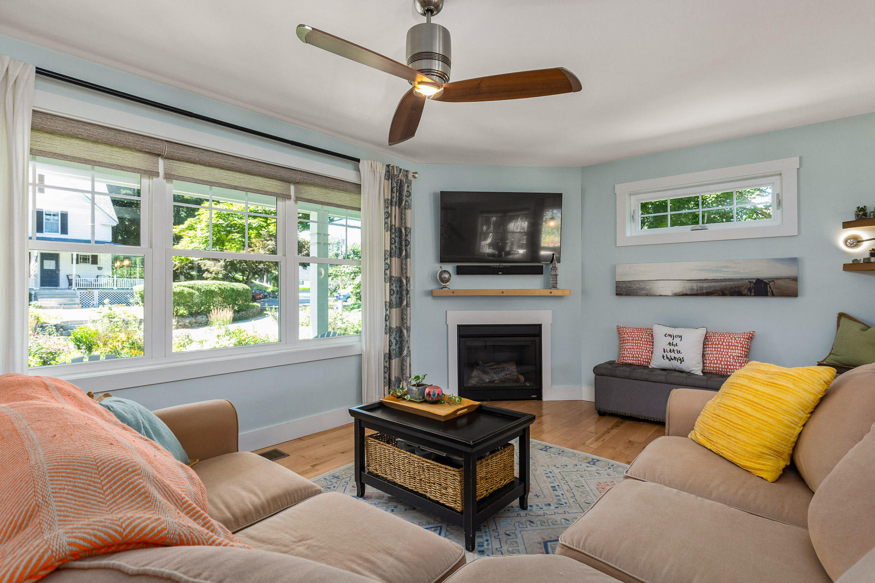 30 Philbrick Road Kittery, ME 03904 - Photo 12 of 61 Open Concept Living Room