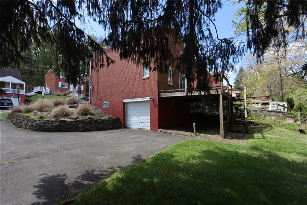937 Roland Road Pittsburgh, PA 15221 - Photo 11 of 14 Gallery Image 11