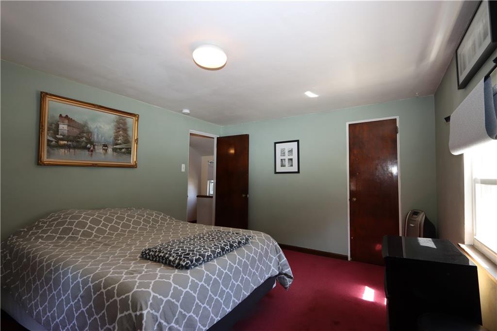 937 Roland Road Pittsburgh, PA 15221 - Photo 6 of 14 Gallery Image 6
