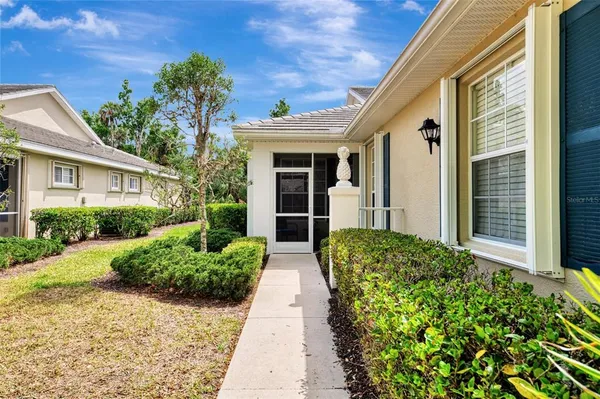 $319,900 | 903 Tartan Drive, Unit 26, Venice, FL 34293