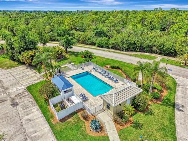 $319,900 | 903 Tartan Drive, Unit 26, Venice, FL 34293